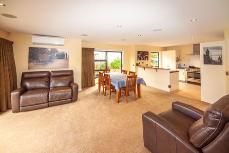 Photo of property in 134 Cortina Avenue, Johnsonville, Wellington, 6037