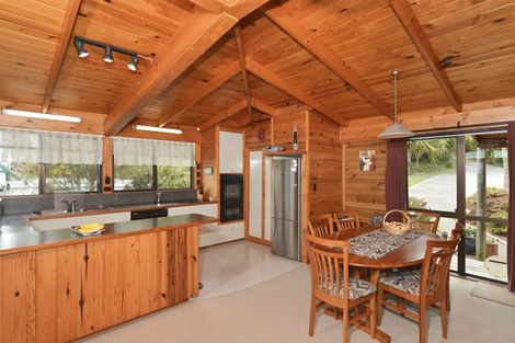 Photo of property in 2019 Whangarei Heads Road, Whangarei Heads, Whangarei, 0174