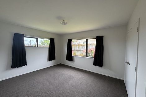 Photo of property in 399b Roscommon Road, Clendon Park, Auckland, 2103