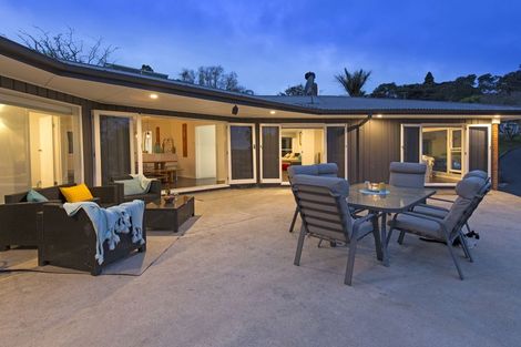 Photo of property in 6 Lancelot Road, Orewa, 0931