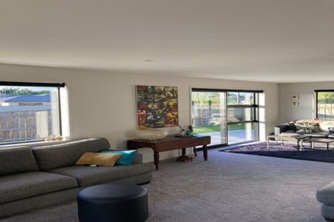 Photo of property in 1 Gladys Place, Levin, 5510