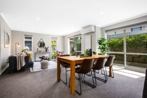 Photo of property in 34 Mooring Close, Whitby, Porirua, 5024