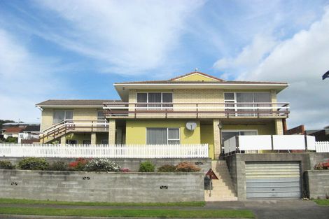 Photo of property in 9 Norwich Avenue, Spotswood, New Plymouth, 4310