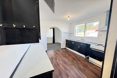 Photo of property in 391 Bucklands Beach Road, Bucklands Beach, Auckland, 2012