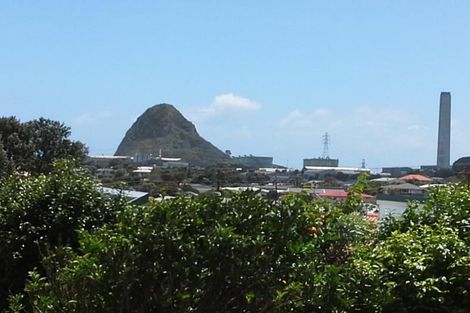 Photo of property in 8 Norwich Avenue, Spotswood, New Plymouth, 4310