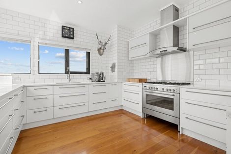 Photo of property in 5 Caversham Drive, Torbay, Auckland, 0630