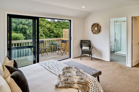 Photo of property in 32 Amesbury Drive, Churton Park, Wellington, 6037