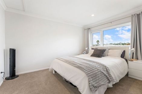 Photo of property in 1/1 Broadview Place, Howick, Auckland, 2014