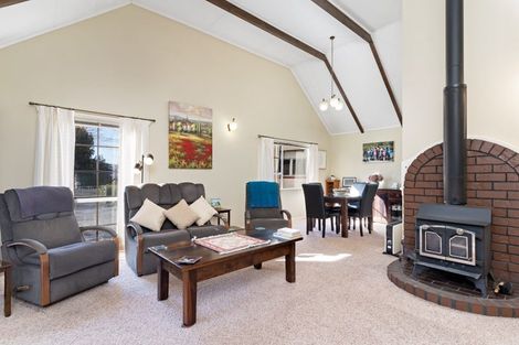 Photo of property in 20 Jellicoe Street, Greytown, 5712