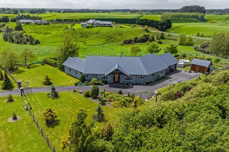 Photo of property in 9 Orakei Road, Kelvin Grove, Palmerston North, 4470