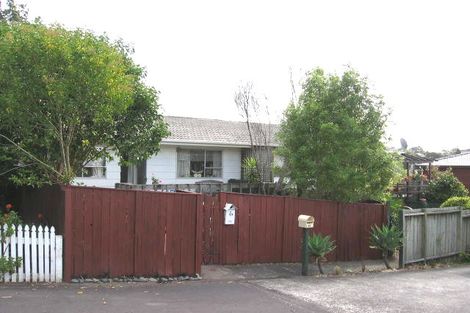 Photo of property in 4/36a Sunnynook Road, Sunnynook, Auckland, 0620