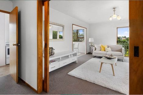 Photo of property in 66 Lavery Place, Sunnynook, Auckland, 0632