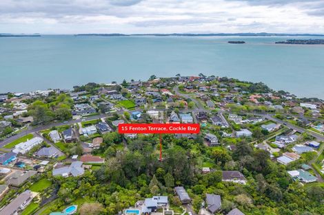 Photo of property in 15 Fenton Terrace, Cockle Bay, Auckland, 2014
