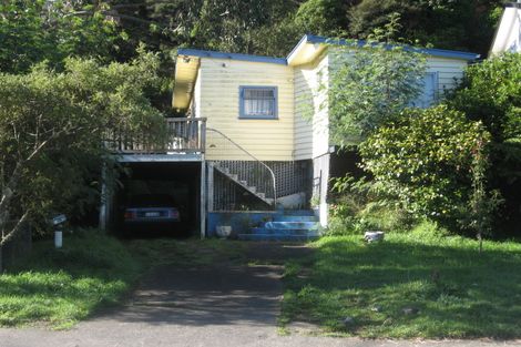 Photo of property in 35 Thomas Street, Stokes Valley, Lower Hutt, 5019