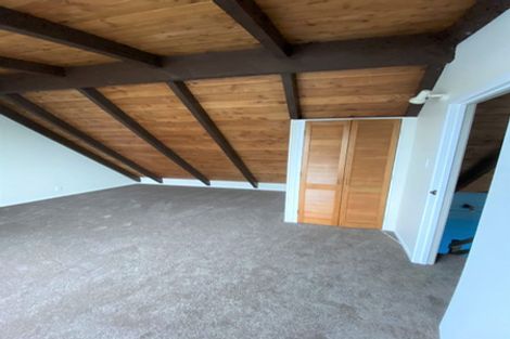 Photo of property in 8 Panorama Court, Red Beach, 0932