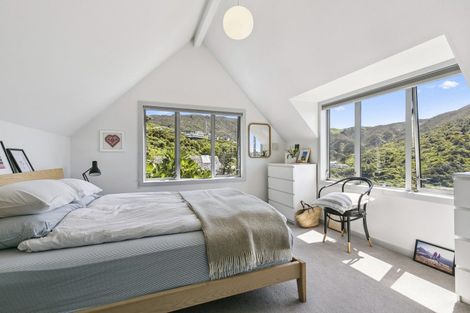 Photo of property in 12a Cavalry Close, Crofton Downs, Wellington, 6035