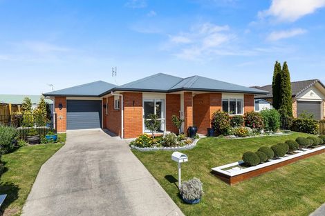 Photo of property in 5 Shrule Place, Huntington, Hamilton, 3210