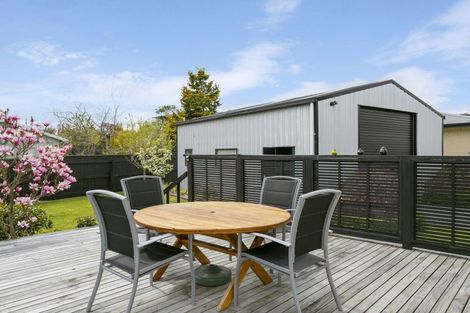 Photo of property in 21 Ward Place, Richmond Heights, Taupo, 3330