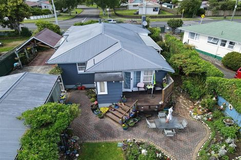 Photo of property in 60 Kawaha Point Road, Kawaha Point, Rotorua, 3010