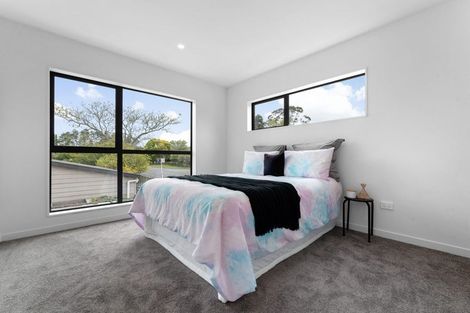 Photo of property in 89a Oreil Avenue, West Harbour, Auckland, 0618