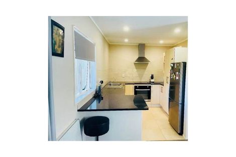 Photo of property in 53 Barbados Drive, Unsworth Heights, Auckland, 0632