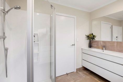 Photo of property in 6 Lewis Way, Cambridge, 3434