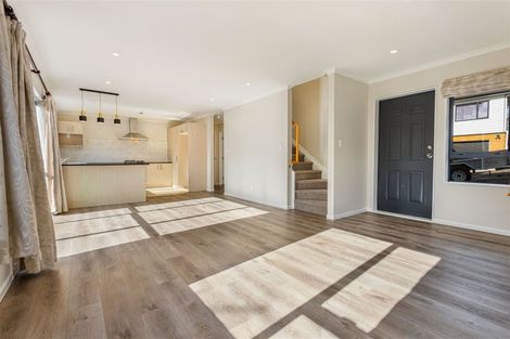 Photo of property in 28 Mili Way, Ranui, Auckland, 0612