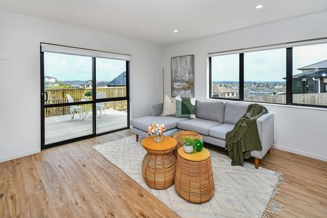 Photo of property in 23 Nola Dawn Avenue, Papakura, 2110