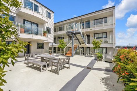 Photo of property in 6/5 Cook Street, Howick, Auckland, 2014