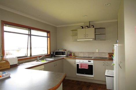 Photo of property in 2/20 The Grove, Nukuhau, Taupo, 3330