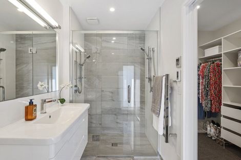 Photo of property in 128 Fendalton Road, Fendalton, Christchurch, 8052
