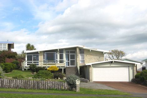 Photo of property in 17 Norwich Avenue, Spotswood, New Plymouth, 4310