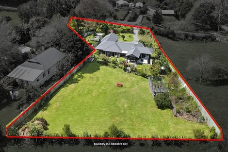 Photo of property in 572 Carrington Road, Hurworth, New Plymouth, 4371