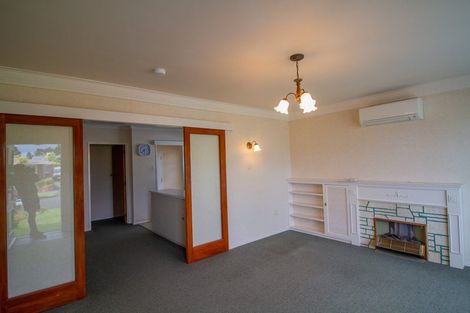 Photo of property in 11a Henare Street, West End, Palmerston North, 4412