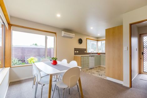 Photo of property in 30 Seymour Street, Hornby, Christchurch, 8042