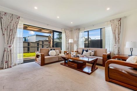 Photo of property in 6 Sacred Kingfisher Road, Hobsonville, Auckland, 0616