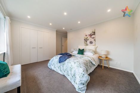 Photo of property in 46 Poto Road, Normandale, Lower Hutt, 5010