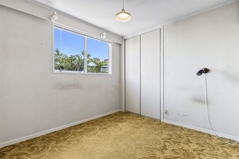 Photo of property in 42 Takutai Avenue, Half Moon Bay, Auckland, 2012