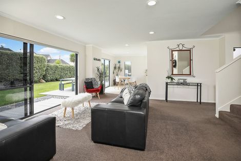 Photo of property in 35 Keswick Crescent, Huntington, Hamilton, 3210