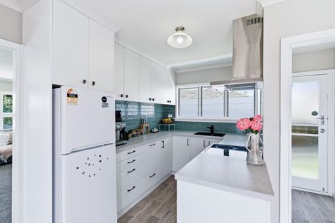 Photo of property in 75 Moffett Street, Islington, Christchurch, 8042