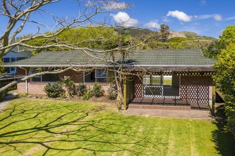 Photo of property in 87 Ngaio Road, Waikanae, 5036