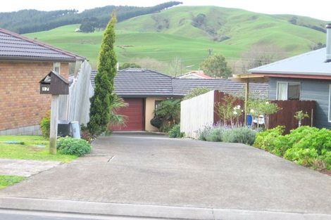 Photo of property in 17 Cabeleigh Drive, Helensville, 0800