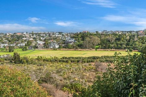 Photo of property in 86 Sylvan Avenue, Northcote, Auckland, 0627