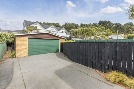 Photo of property in 30 Burnham Street, Seatoun, Wellington, 6022