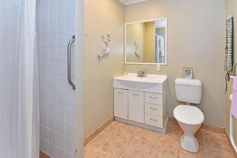 Photo of property in 2/36 Growers Lane, Mangere East, Auckland, 2024