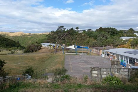 Photo of property in 8 Mark Avenue, Paparangi, Wellington, 6037