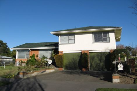 Photo of property in 25 Sarabande Avenue, Redwood, Christchurch, 8051