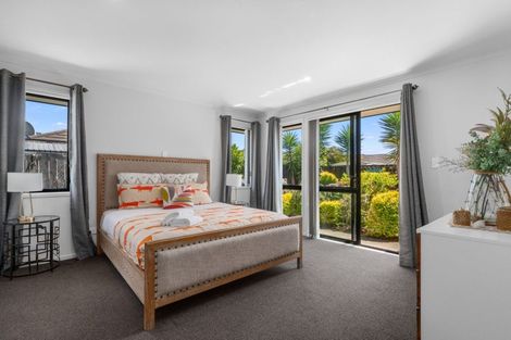 Photo of property in 164 Doncaster Drive, Papamoa Beach, Papamoa, 3118