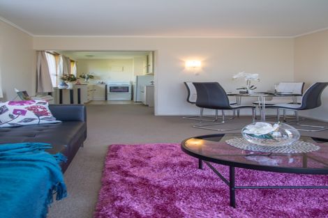 Photo of property in 2/4 Quinton Place, Bishopdale, Christchurch, 8053