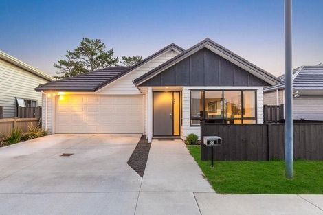 Photo of property in 27 Kotuku Crescent, Takanini, 2112